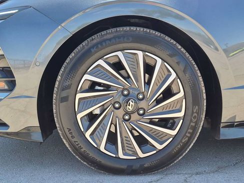 Certified 2025 Hyundai Sonata Limited FWD image 13