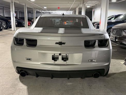 Used 2010 Chevrolet Camaro SS image 5