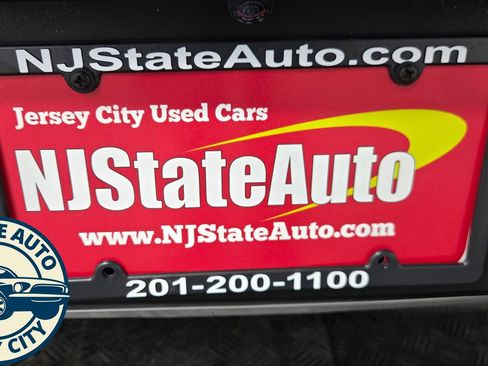 Used 2022 Hyundai Venue SE FWD image 26
