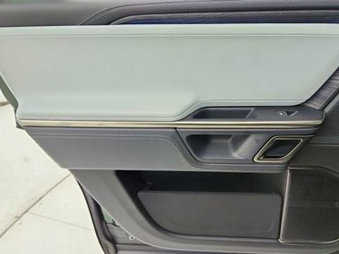 Used 2024 Rivian R1S Adventure image 36