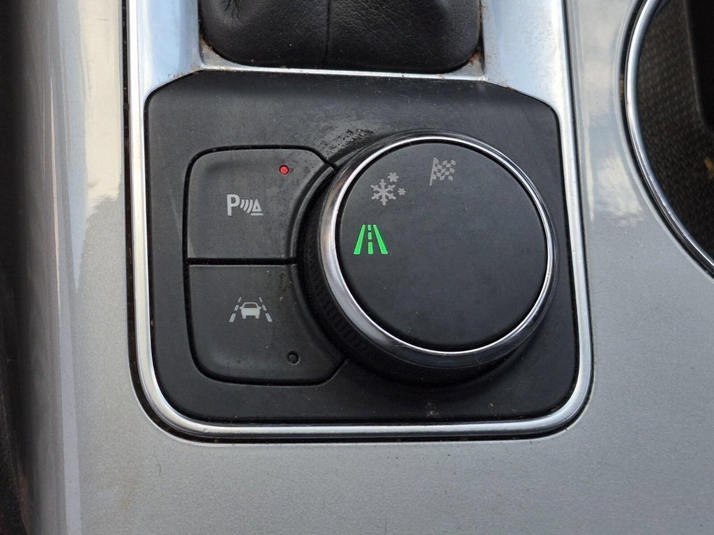Used 2021 Chevrolet Blazer LT FWD image 26
