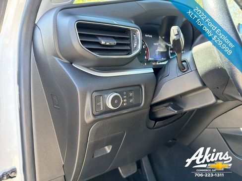 Used 2022 Ford Explorer XLT w/ Equipment Group 202A RWD image 14