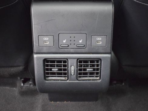 Used 2024 Toyota bZ4X Limited image 15