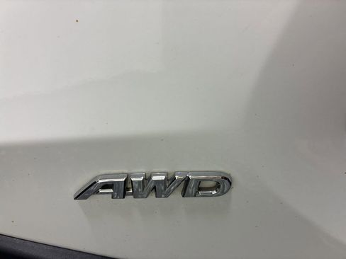 Used 2022 Toyota RAV4 XLE image 24