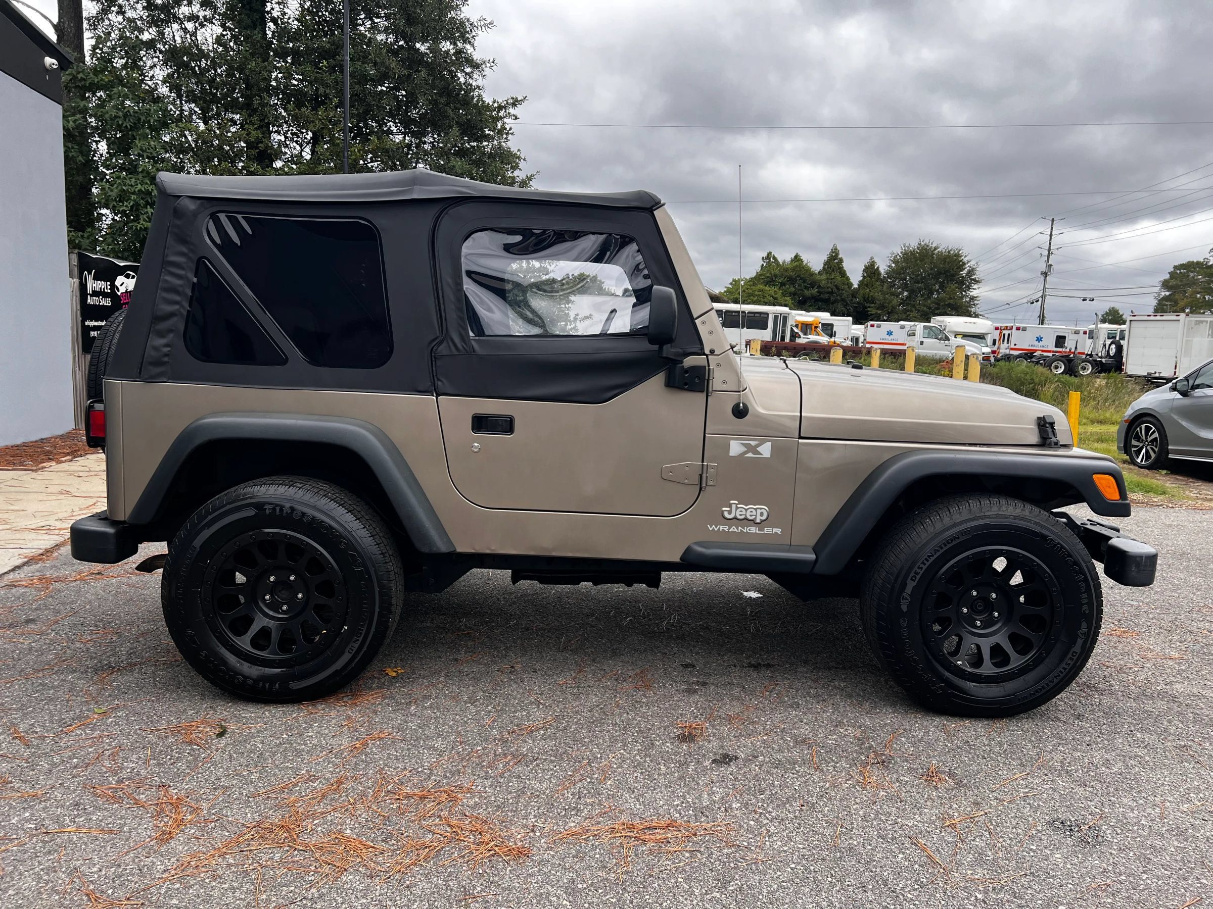 Used 2004 Jeep Wrangler X w/ Convenience Group AWD/4WD image 4