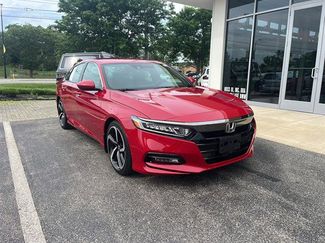Used 2019 Honda Accord Sport image 1
