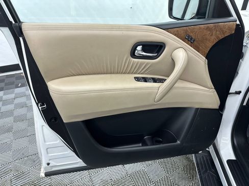 Used 2023 Nissan Armada SL RWD image 11
