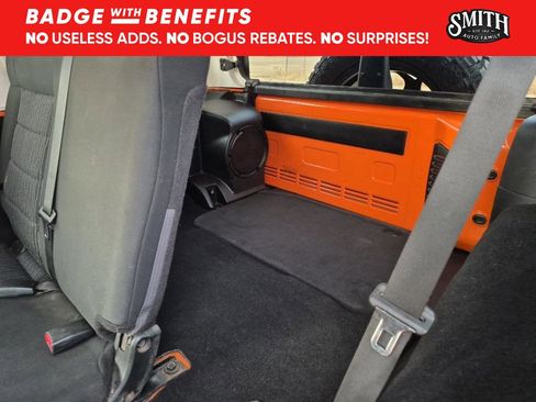Used 2012 Jeep Wrangler Unlimited Sahara w/ Connectivity Group AWD/4WD image 13
