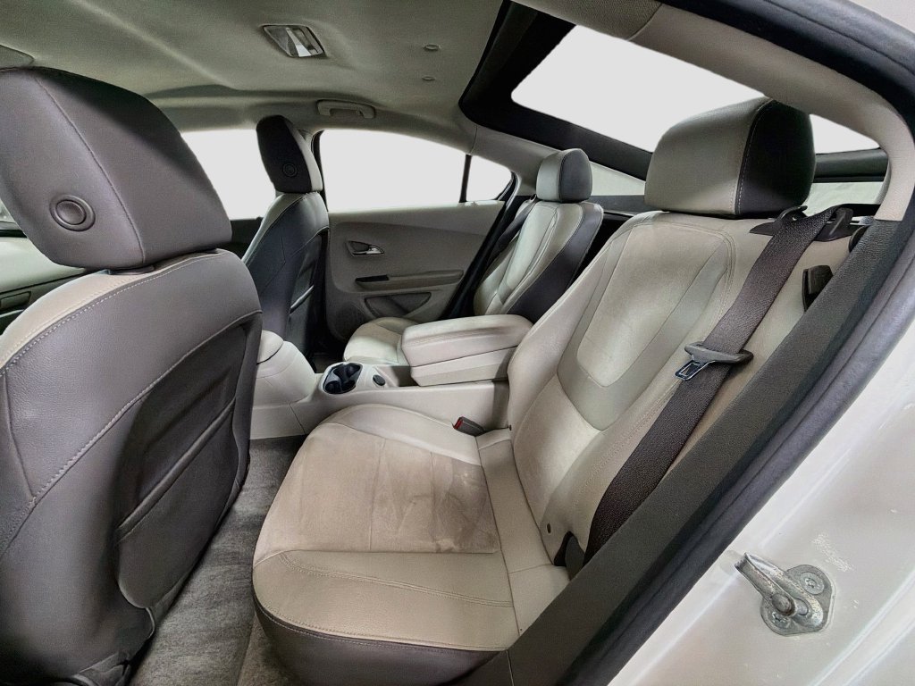 Used 2013 Chevrolet Volt Premium w/ Premium Trim Package FWD image 25