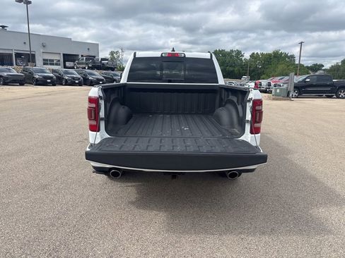 Used 2023 RAM 1500 Laramie AWD/4WD image 5
