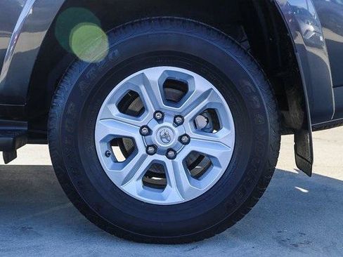 Certified 2016 Toyota 4Runner SR5 Premium RWD image 10