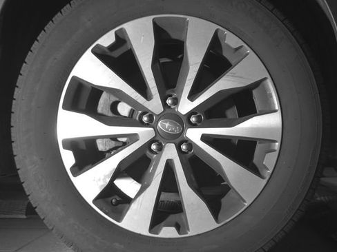 Used 2016 Subaru Outback 2.5i Limited AWD/4WD image 9