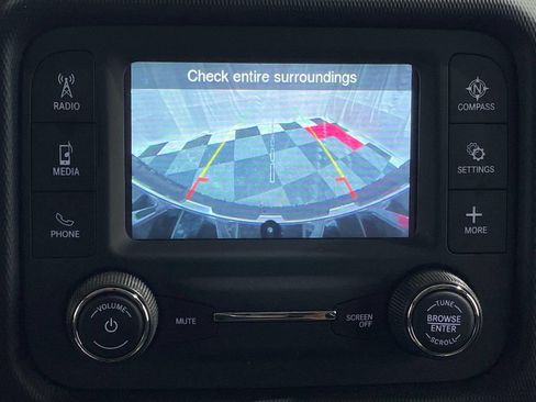 Used 2019 Jeep Wrangler Unlimited Sport S AWD/4WD image 29