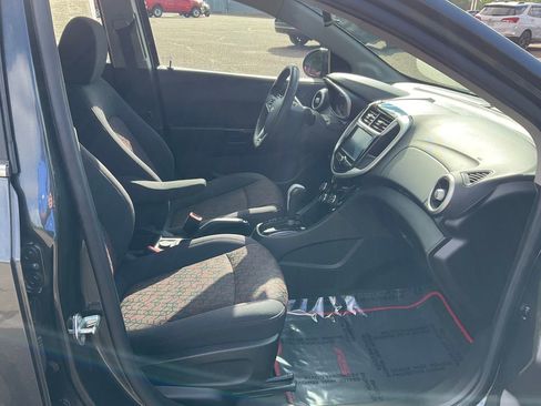 Used 2017 Chevrolet Sonic LT w/ Fun and Sun Package FWD image 19