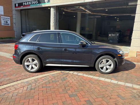 Used 2019 Audi Q5 2.0T Premium Plus AWD/4WD image 2