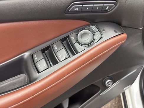 Used 2021 Buick Enclave Avenir image 14