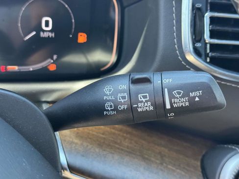 Used 2022 Jeep Grand Wagoneer Series I w/ Flexible Seating Group AWD/4WD image 24