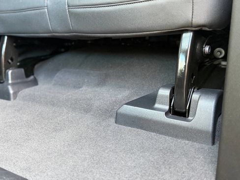 Used 2021 Chevrolet Suburban High Country image 88