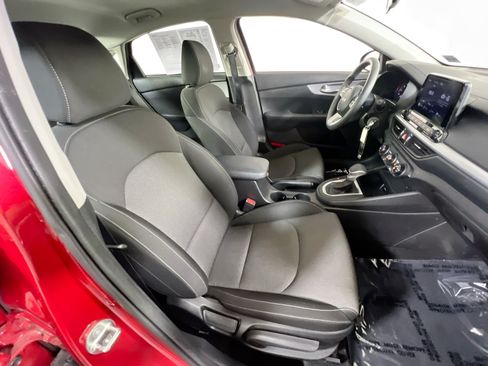 Used 2023 Kia Forte LXS w/ LXS Technology Package FWD image 25