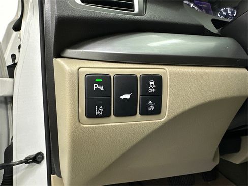 Used 2016 Acura RDX AWD w/ Advance Package image 35