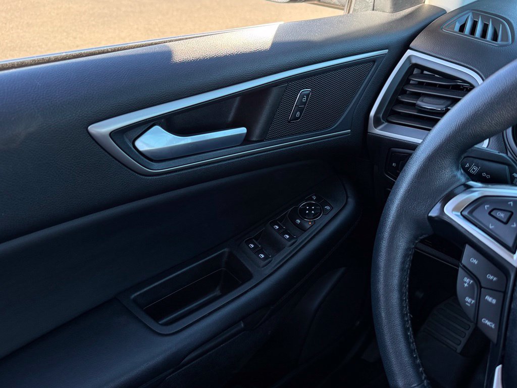 Used 2023 Ford Edge SEL w/ Convenience Package AWD/4WD image 22