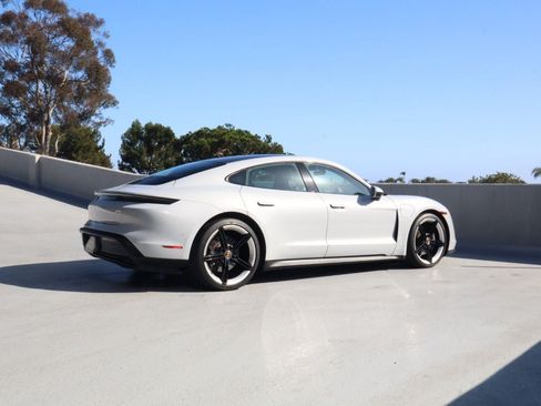 Certified 2023 Porsche Taycan w/ Premium Package RWD image 8