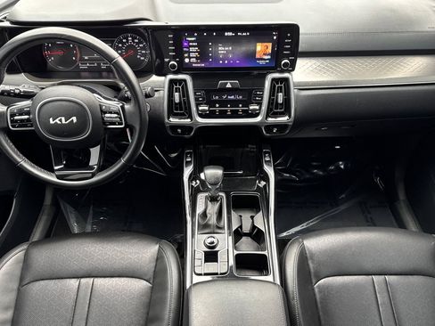Used 2022 Kia Sorento SX image 15