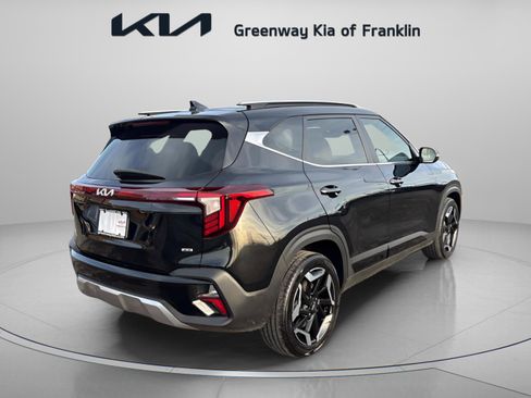Used 2024 Kia Seltos SX w/ SX Sunroof Package image 7