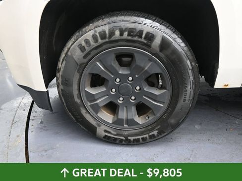 Used 2015 GMC Yukon XL Denali w/ Premium Package AWD/4WD image 12