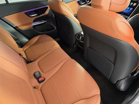 Certified 2025 Mercedes-Benz GLC 300 image 27