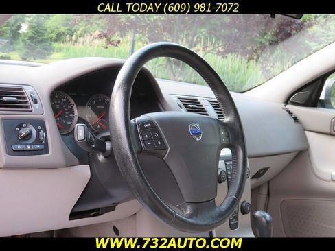 Used 2007 Volvo V50 T5 image 27