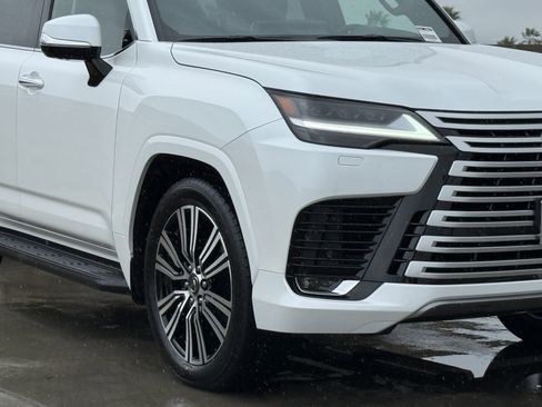 New 2026 Lexus LX 600 4WD w/ Luxury Package image 4