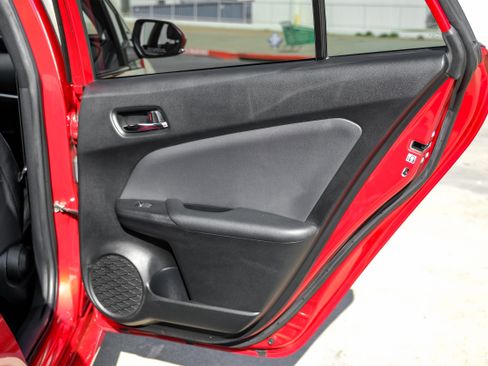 Used 2021 Toyota Prius Prime XLE image 43