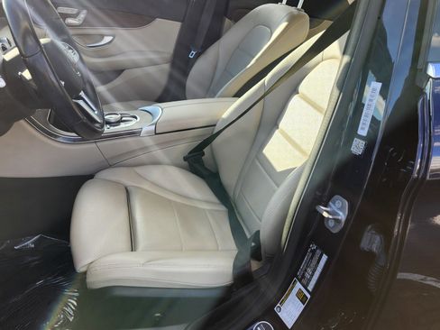 Used 2019 Mercedes-Benz C 300 4MATIC Sedan image 18