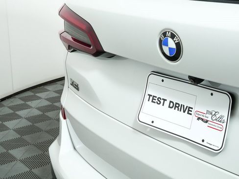 Used 2022 BMW X5 M50i w/ Executive Package image 37