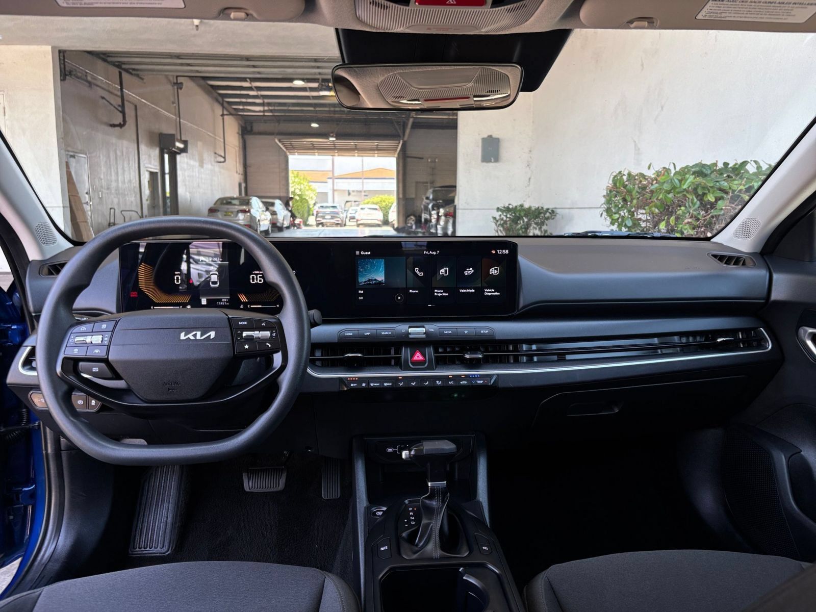 Used 2026 Kia K4 FWD image 32