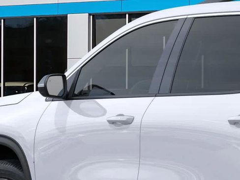 New 2026 Chevrolet Traverse LT w/ Sun and Wheel Package image 12