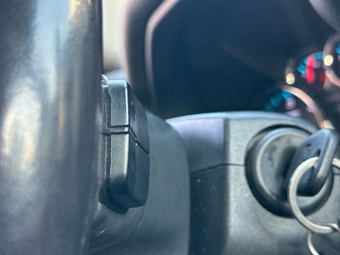 Used 2018 GMC Sierra 1500 SLT w/ SLT Premium Package image 37