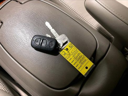 Used 2005 Toyota Tundra Limited image 11