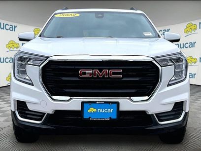 Used 2023 GMC Terrain SLE w/ Driver Convenience Package