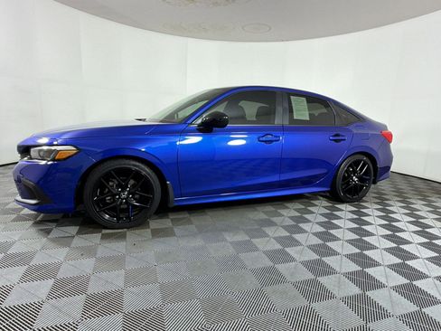 Used 2023 Honda Civic Sport image 17