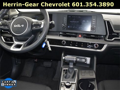 Used 2023 Kia Sportage LX image 30