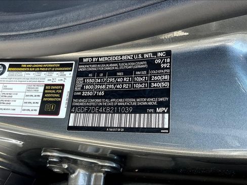 Used 2019 Mercedes-Benz GLS 550 4MATIC w/ Driver Assistance Package image 17