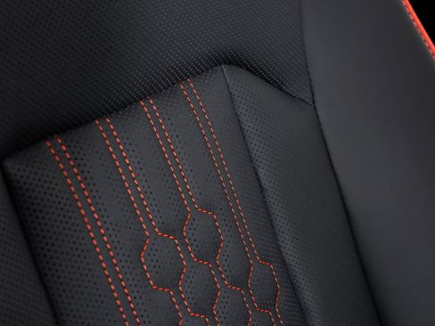 Used 2024 Lamborghini Urus S image 31