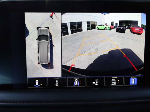 Used 2024 Chevrolet Suburban RST w/ Luxury Package AWD/4WD image 19