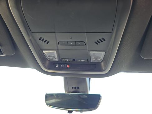 Used 2024 Buick Enclave Premium image 18