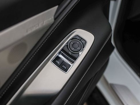 Used 2025 Chevrolet Corvette Z06 image 21