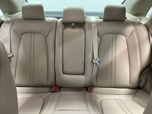 Used 2020 Lincoln MKZ FWD image 28