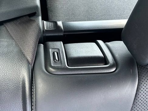 Used 2019 Toyota RAV4 Limited w/ Advanced Technology Package AWD/4WD image 47