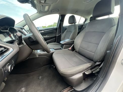 Used 2019 Chevrolet Cruze LT w/ LT Fleet Convenience Package image 17